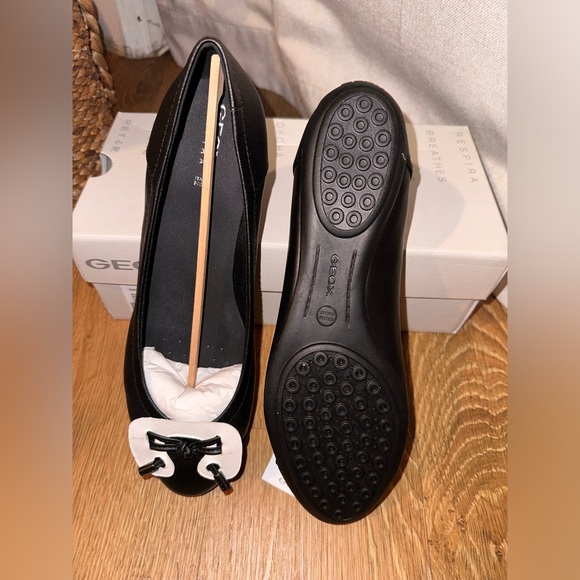 Leather Charlene Confort Flats - Picture 2 of 6